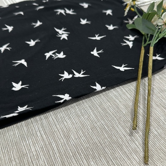 H&M - Picture 2 of 2